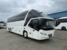 Mondea travel kupila još jedan Neoplan Starliner